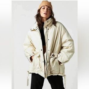 NWT Free People size XS Big energy puffer coat